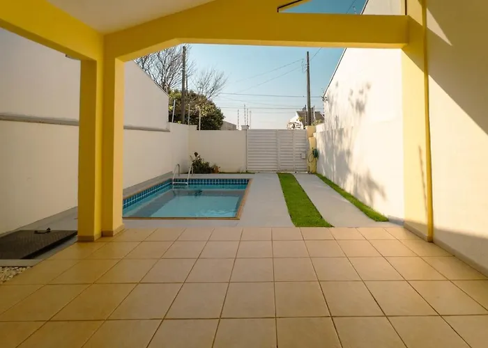 Casa Conforto e Lazer - OP165A